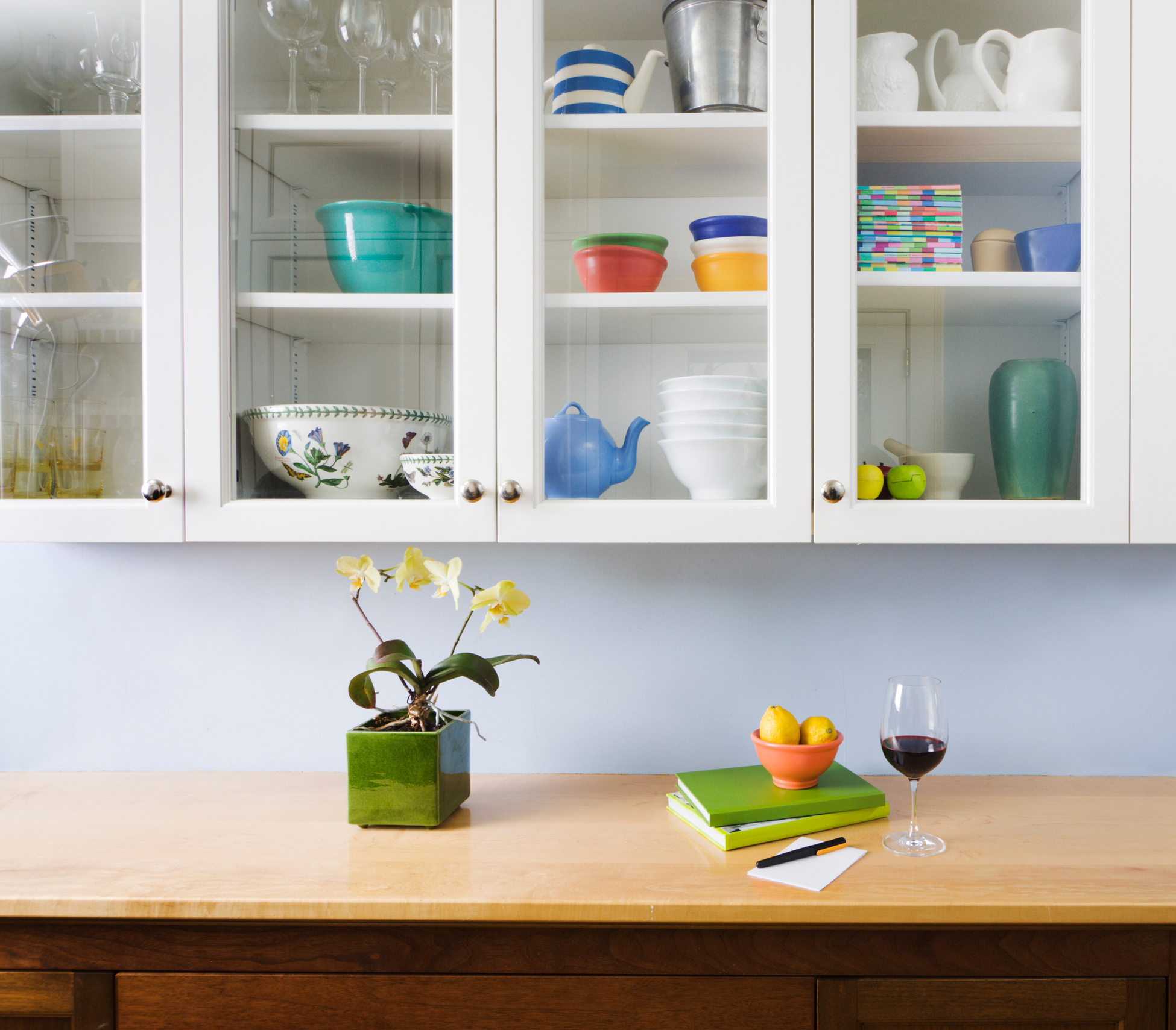 Kitchen Organization, Counter and Cabinet in Home Interior Design
